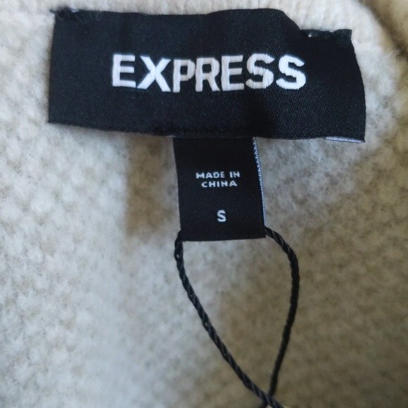 Express NWT turtleneck cream camouflage wool blend sweater, asymmetrical S - Picture 5 of 9